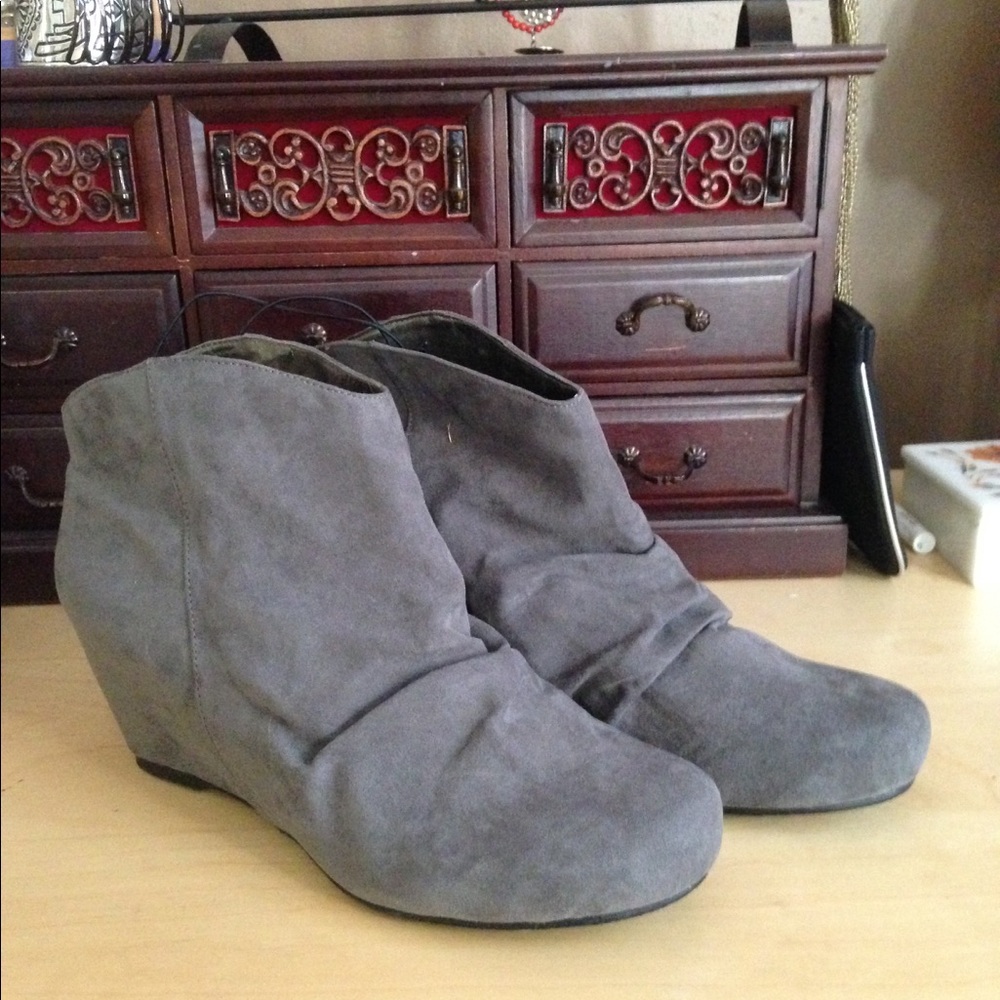 Express Wedge Bootie Gray