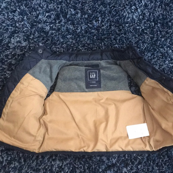 Navy bubble vest, 2 years, excellent condition - Picture 2 of 3