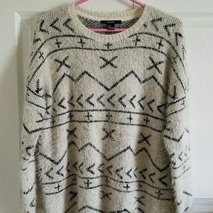 🐼 FOREVER 21 Chunky Fuzzy Knit Aztec Sweater NWT