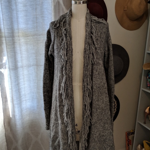 Boho fall grey sweater with fringe collar - Picture 3 of 5