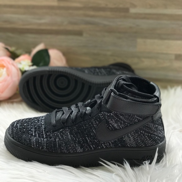 NWT Air Force 1 Flyknit Black/White WMNS - Picture 2 of 8