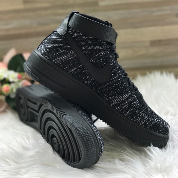 NWT Air Force 1 Flyknit Black/White WMNS - Picture 3 of 8