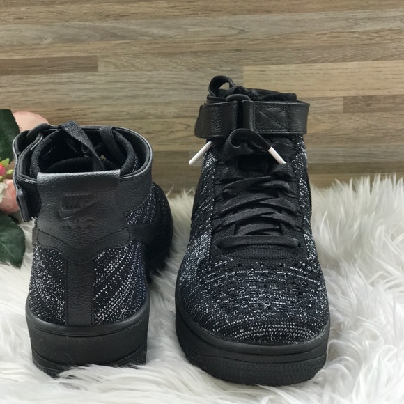 NWT Air Force 1 Flyknit Black/White WMNS - Picture 5 of 8