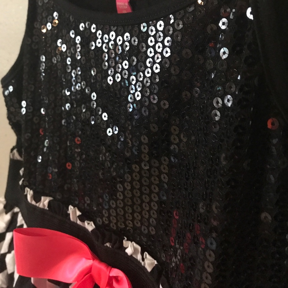 Dress - Picture 5 of 6