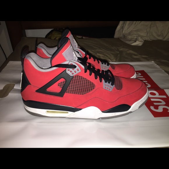 Air Jordan IV 4 "Toro" Size 13 - Picture 3 of 5