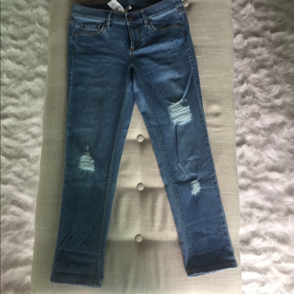 NWT Loft Modern Crop Distressed denim jeans.