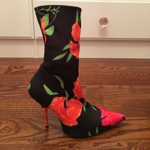 NWT Floral Print Sock Booties