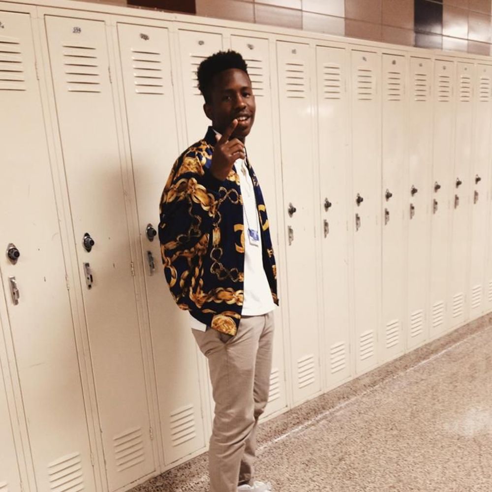 Meet your Posher, Derrick