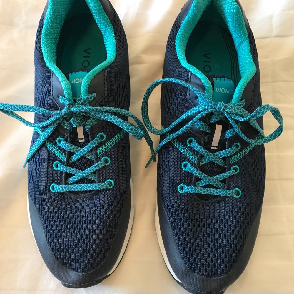 Vionic 335 Emerald Sneakers Blue and Turquoise