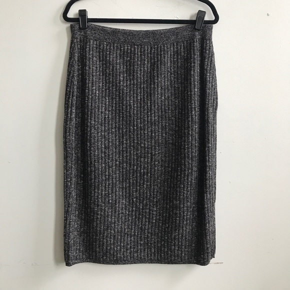 Max Studio sweater skirt - Picture 2 of 4