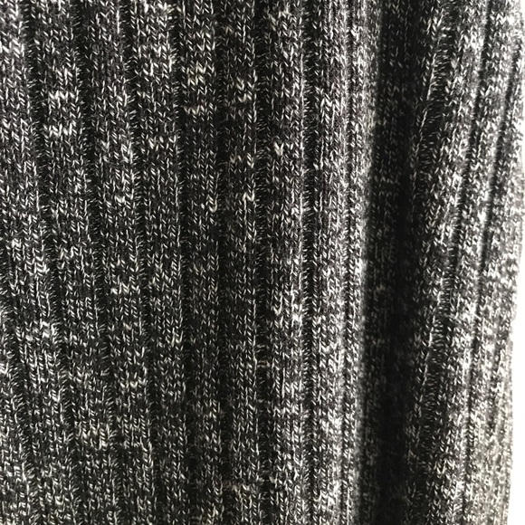 Max Studio sweater skirt - Picture 3 of 4