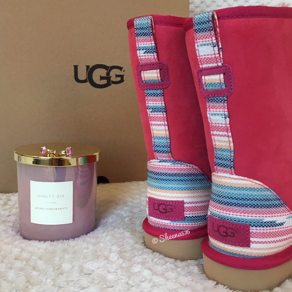 UGG Australia Classic Short Boot