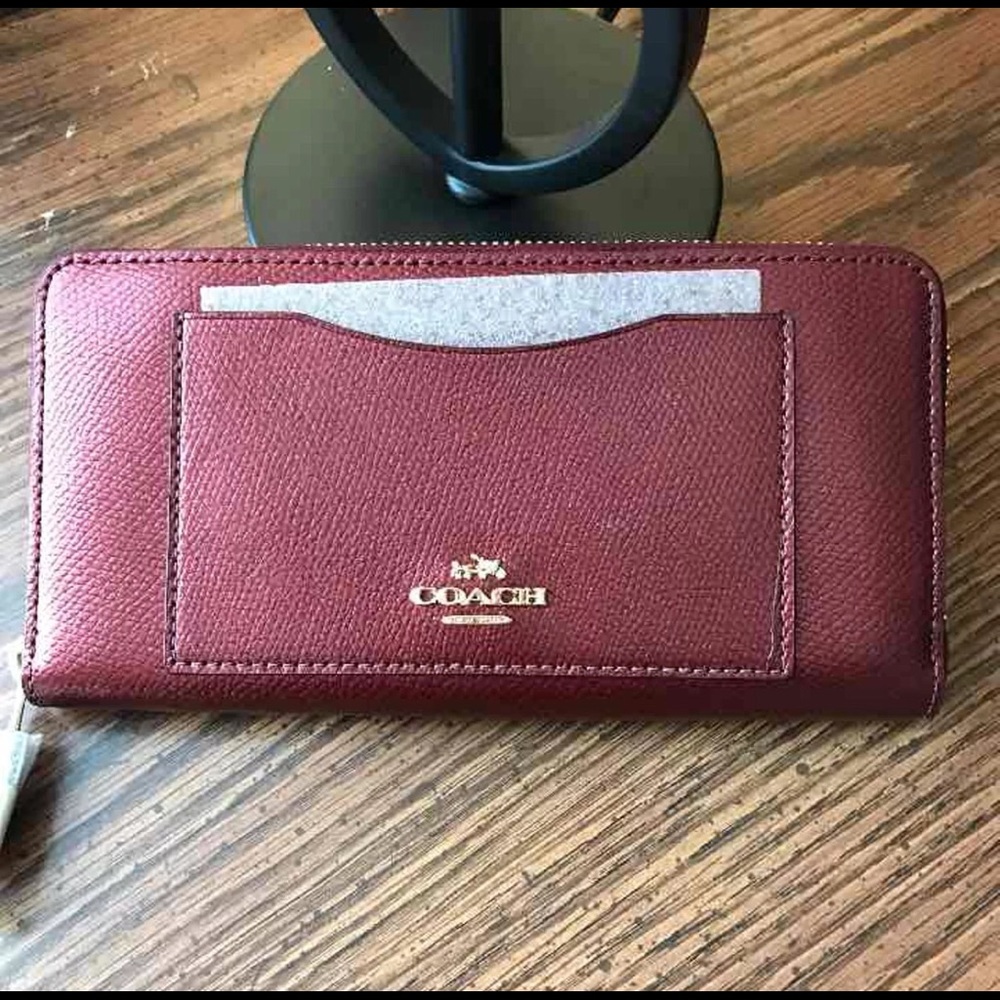 Coach wallet NWT