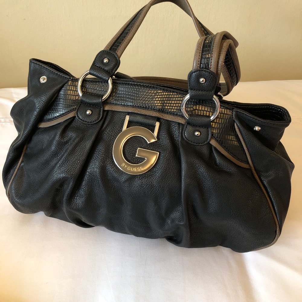 G by guess purse med size black and brown