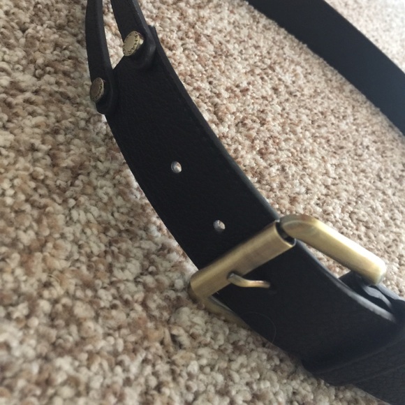 NWOT Tahari Belt - Picture 2 of 5