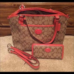 Coach purse and wallet set F19816