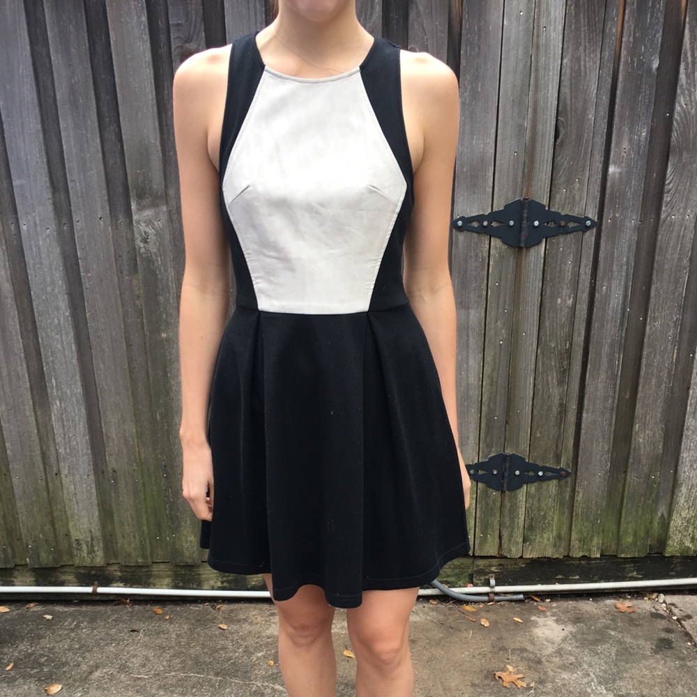 Esley Dress - Size S