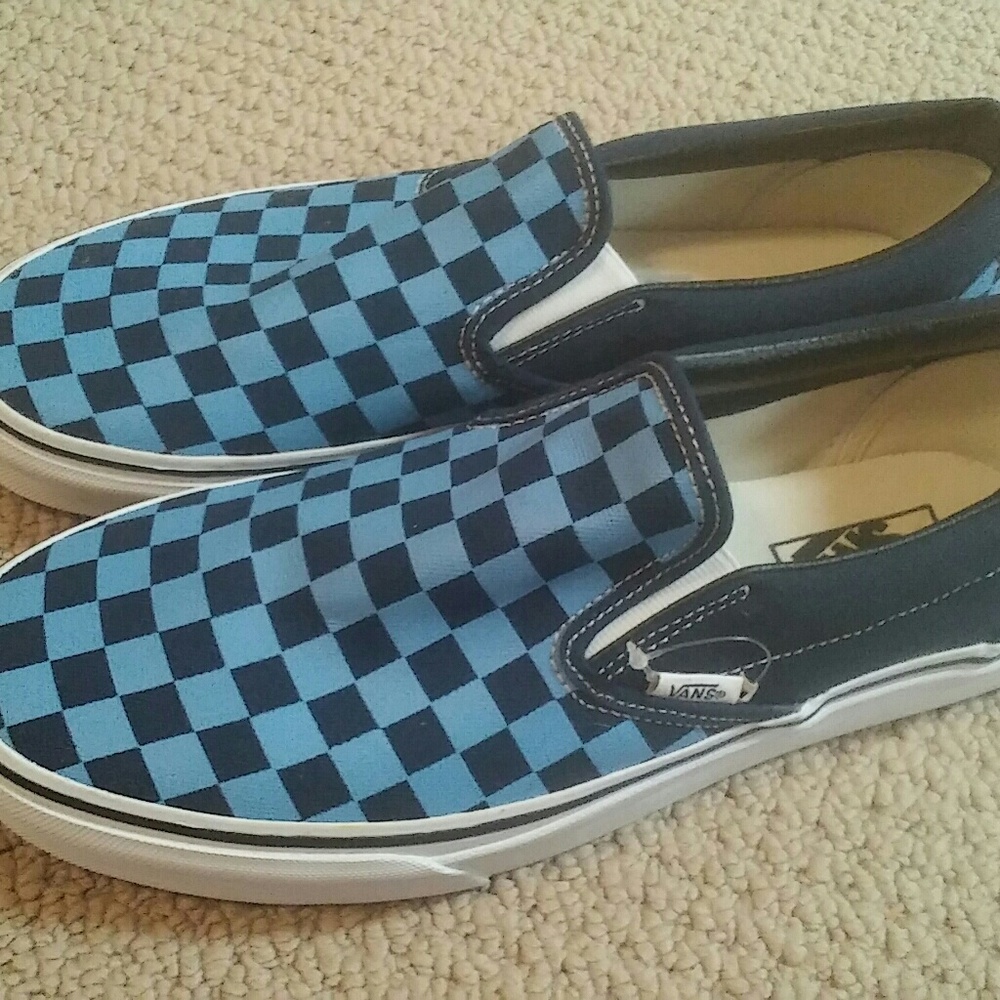 SOLD ON ANOTHER SITE NWOT/ NWOB Men's Vans