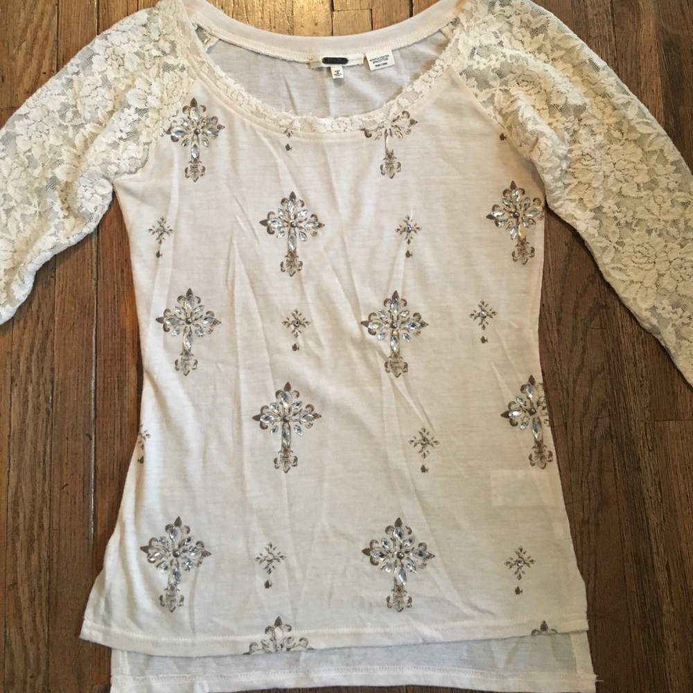Miss Me brand long sleeve t-shirt.