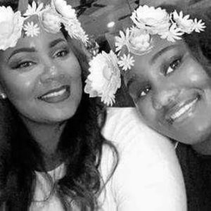 Meet your Posher, Miaekia