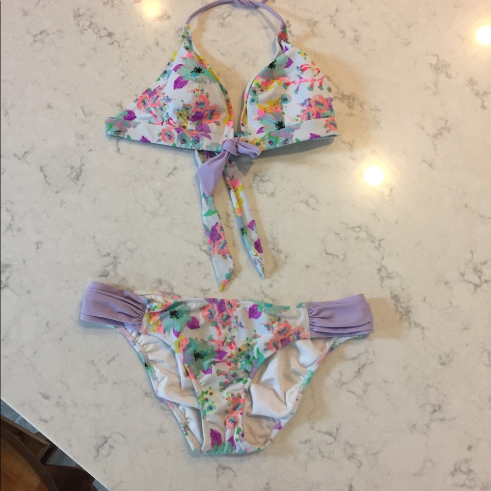 Never worn Victoria’s Secret bikini