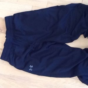 Under Armour size M sweatpants. Perfect condition.