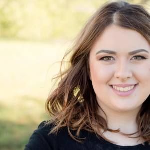 Meet your Posher, Claire