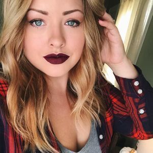 Meet your Posher, Stacy