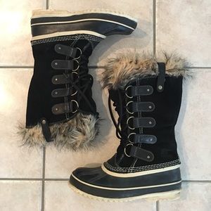 Sorel Joan of Arctic Boot in Black Size 8
