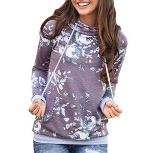 Cute Flowered Sweatshirt EUC SMALL