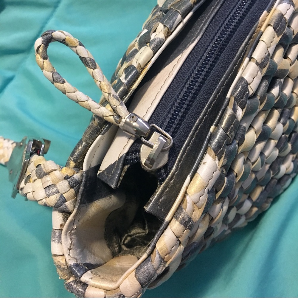 Purse - Picture 3 of 6