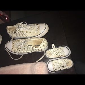 Mommy and me converse