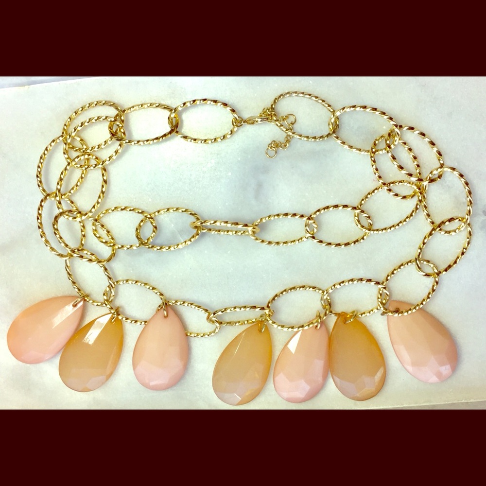 👡Peach & Gold Toned Layered Statement Necklace👡