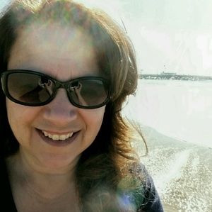 Meet your Posher, Annette