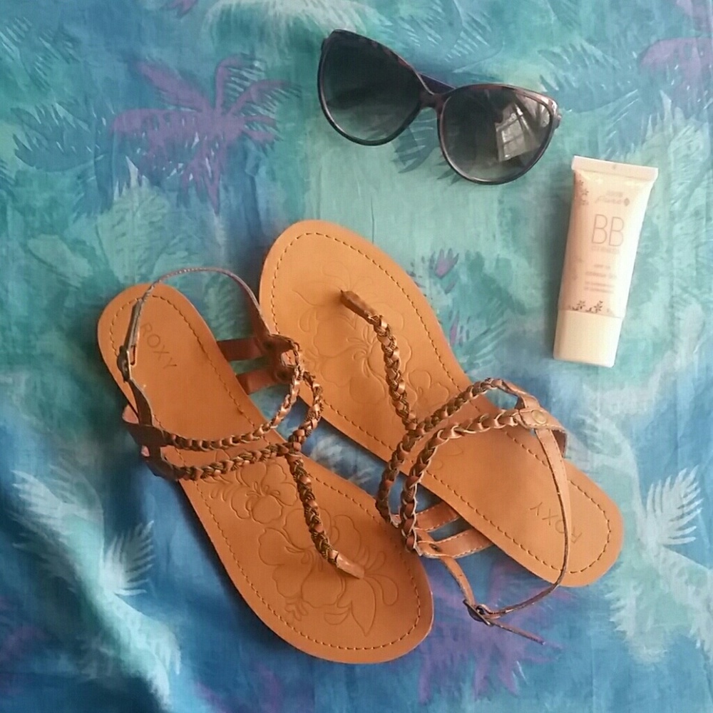 Roxy sandals