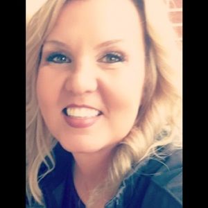 Meet your Posher, Chrissy