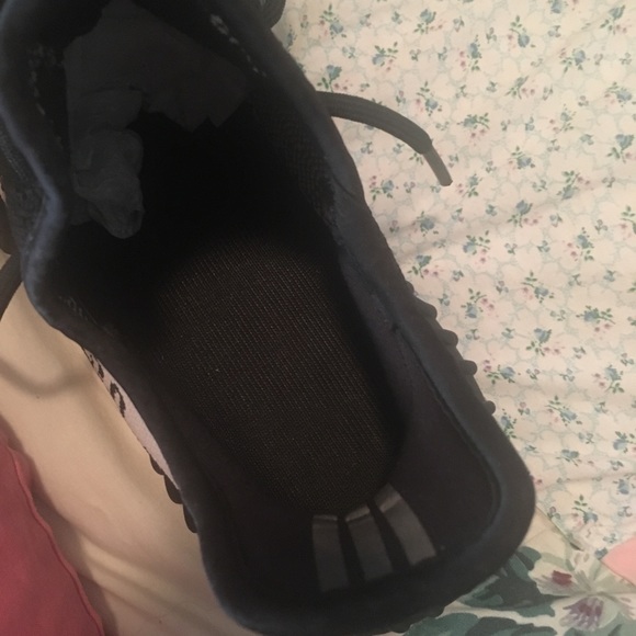 Yeezys 350 v2 Oreo