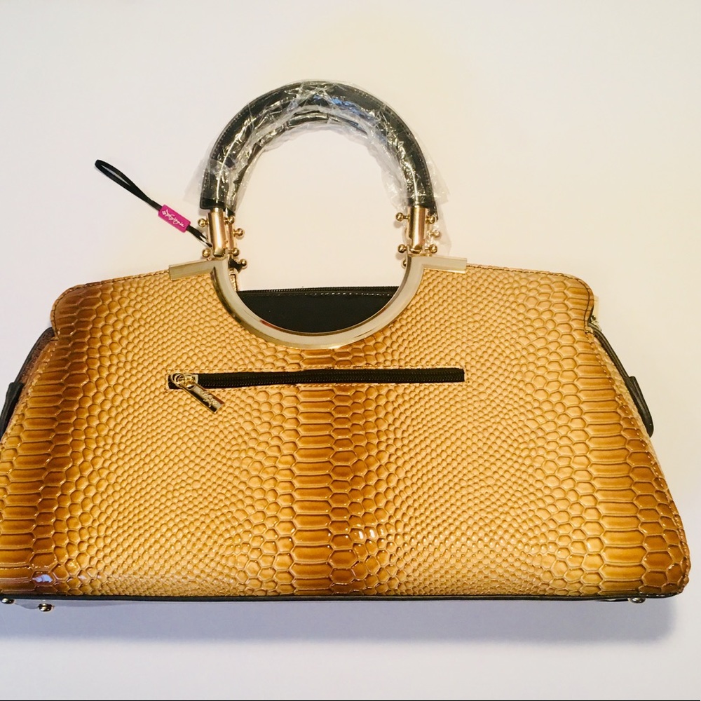 INSIGNIA BAG!! - Picture 2 of 5