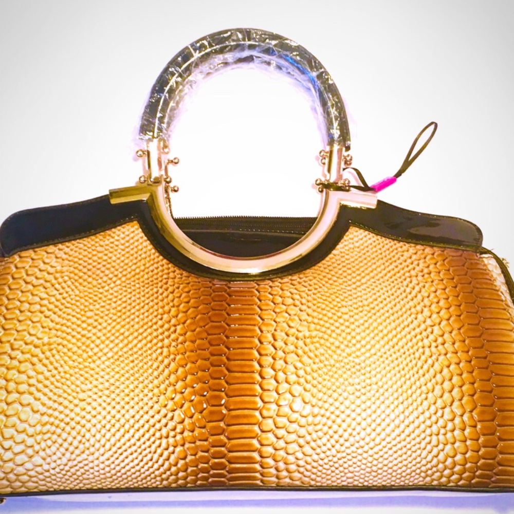 INSIGNIA BAG!! - Picture 3 of 5