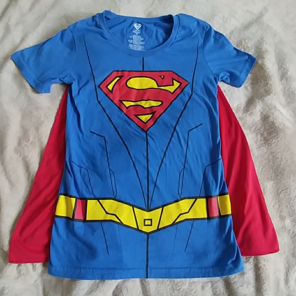 Superman Tee With Detachable Cape!!