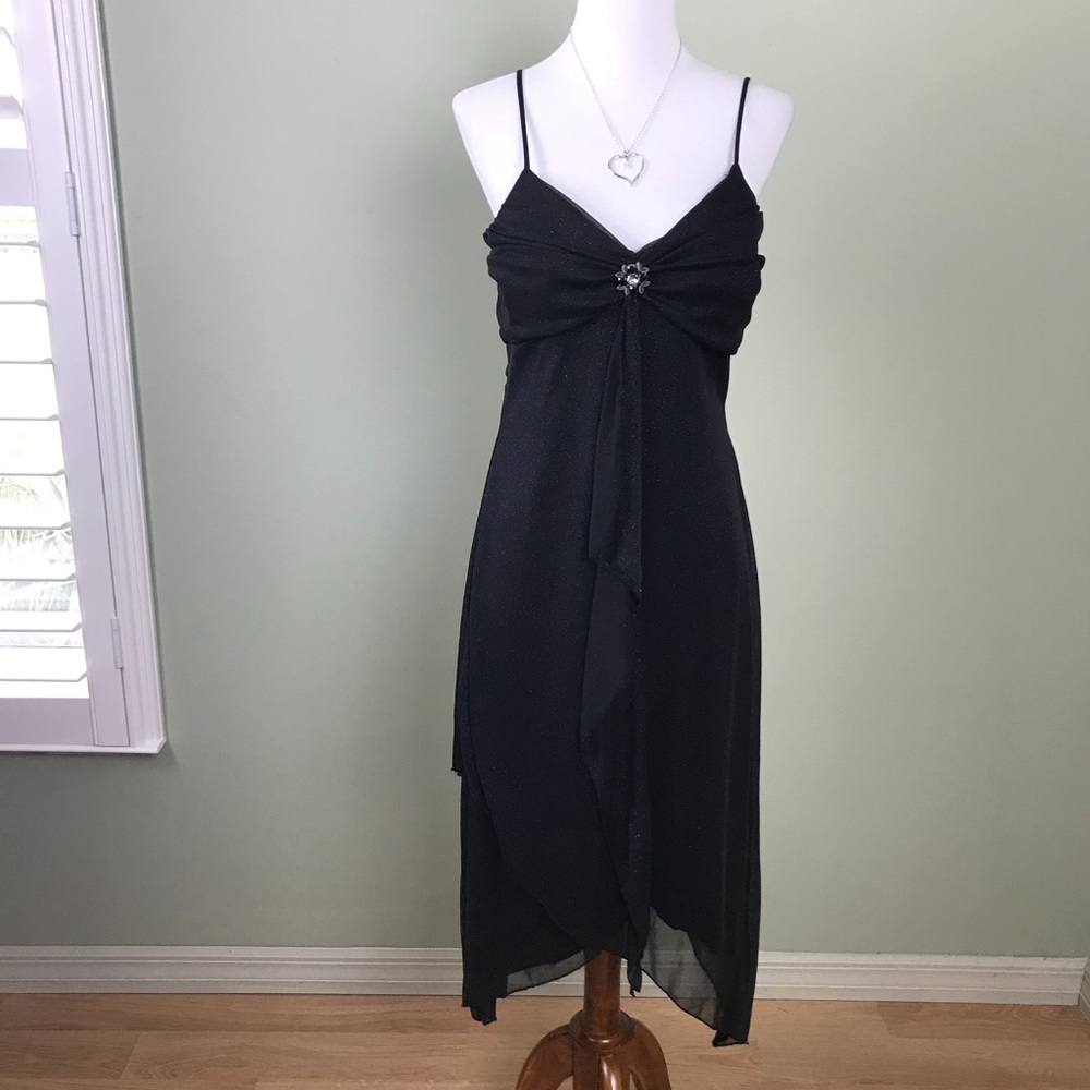 Wrapper Black Sleeveless Sparkly Dress