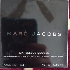 Marc Jacobs Marvelous Mousse Foundation