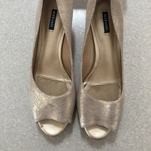 Alex Marie Gold Heels