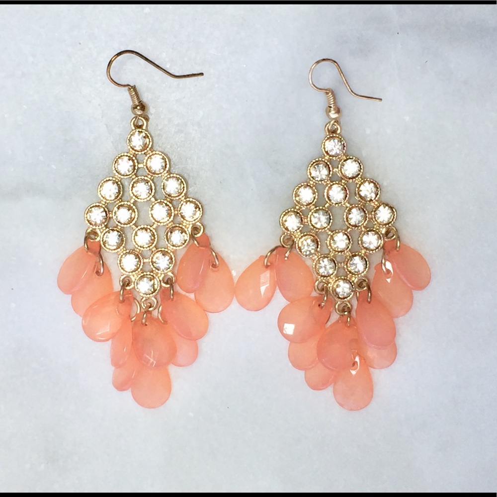 ⛵️Coral Dangly Beaded Earrings⛵️