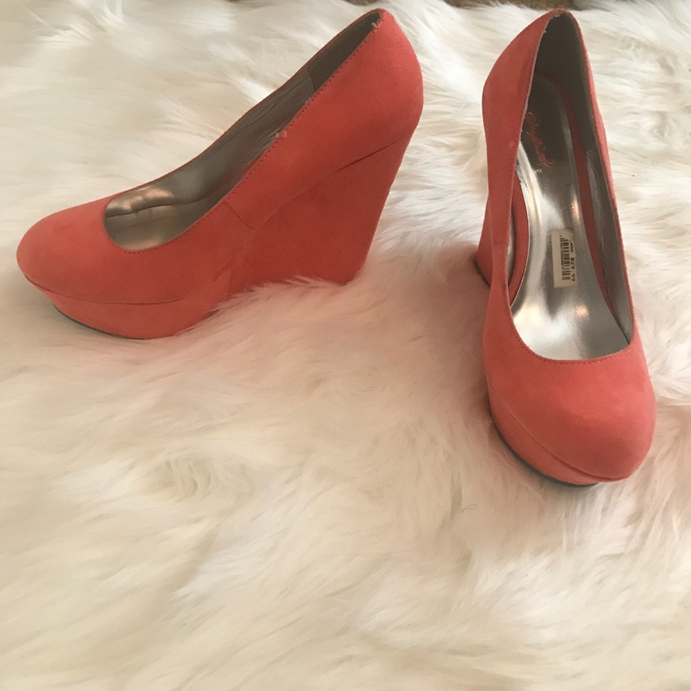 Coral wedges