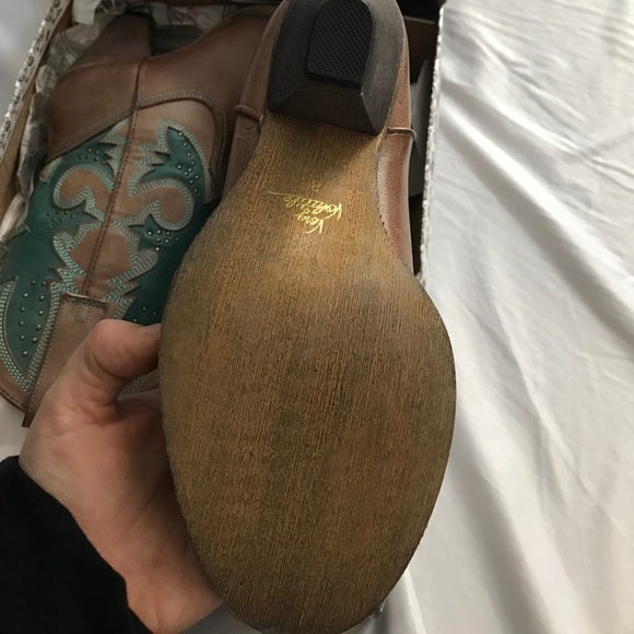Beautiful brown and teal cowboy boots - Picture 3 of 3