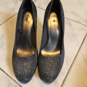 Super cute sparkly pumps