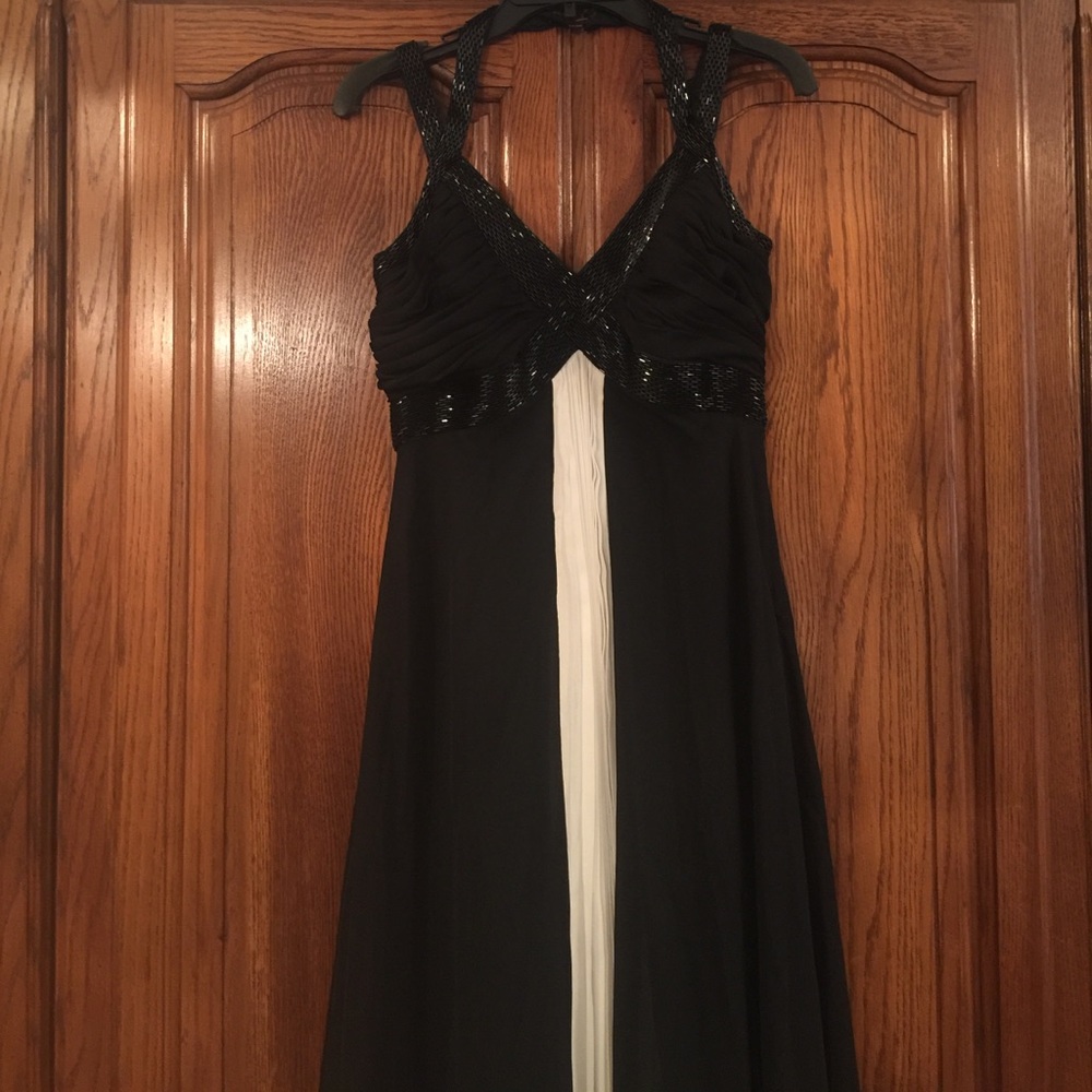 Pearce Fionda Black & White Column Dress