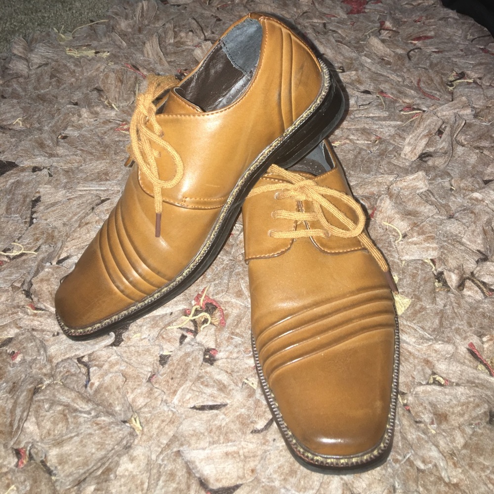 Boy’s dress shoes