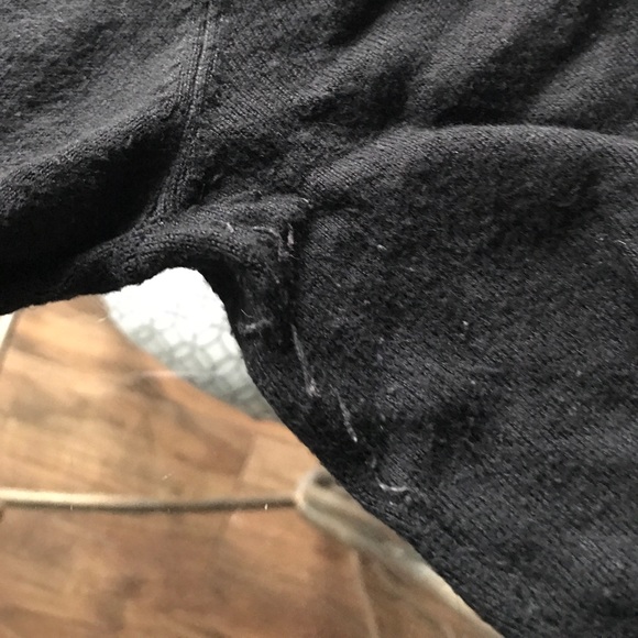 Express Size Medium Cardigan - Picture 4 of 5